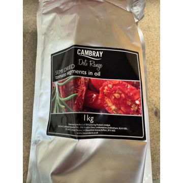 Semi dried tomato segments in oil - 1kg