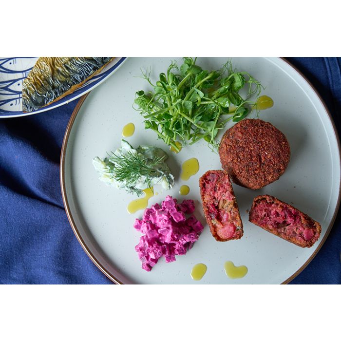 Mac 'N' Beet Fishcakes